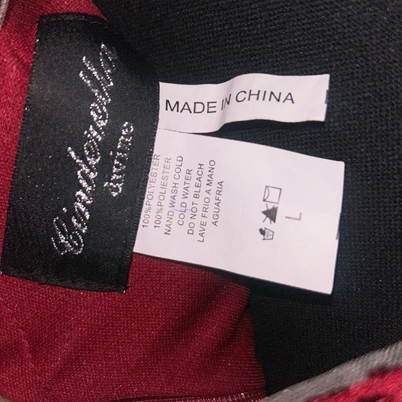 Red Cinderella Divine Size L Side slit dress - Picture 4 of 7